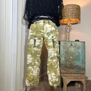 Y2k Camo Cargo Capris